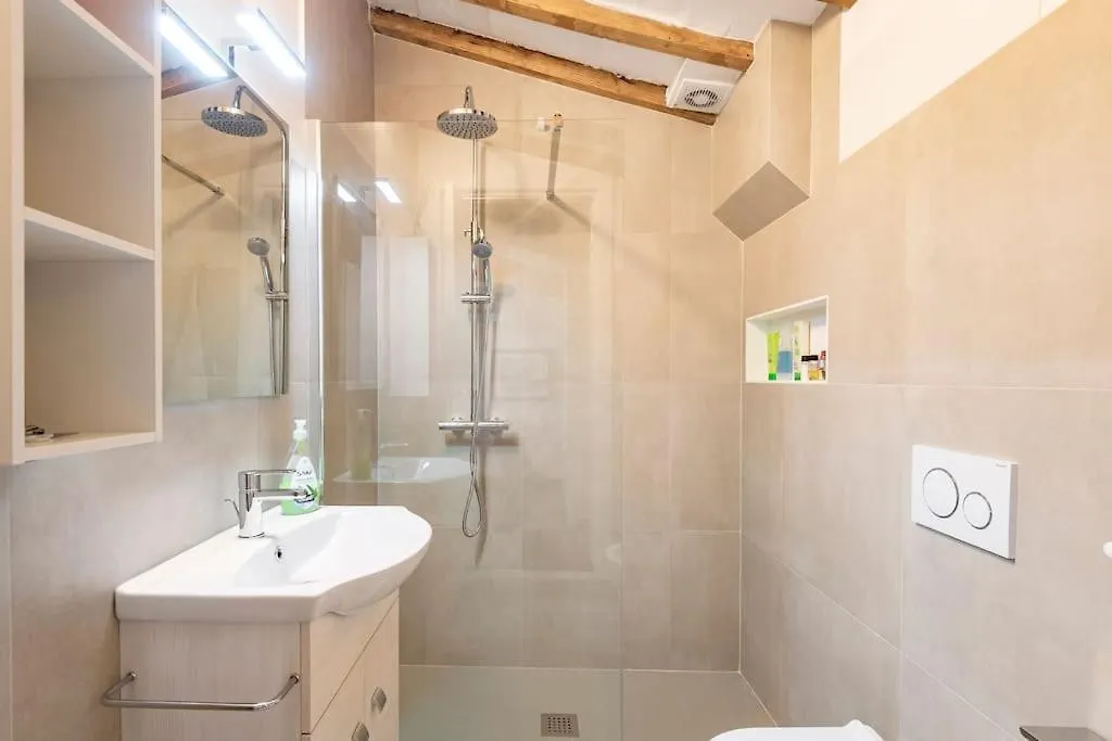Apartment - Studio Anthurium Florencia Italia